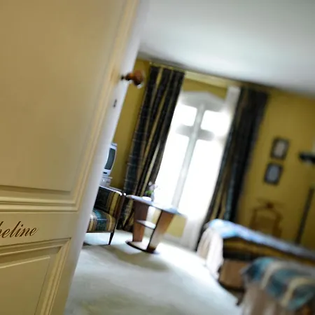 Chateau Maucaillou 3*