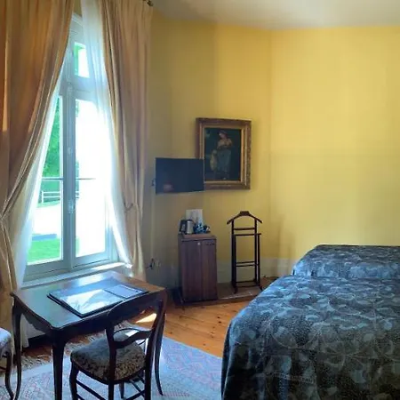 Bed & Breakfast Chateau Maucaillou 3*