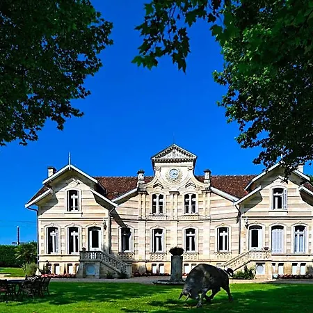 Chateau Maucaillou 3*