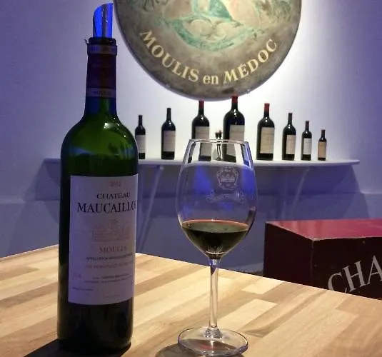 Chateau Maucaillou 3* Moulis-en-Médoc